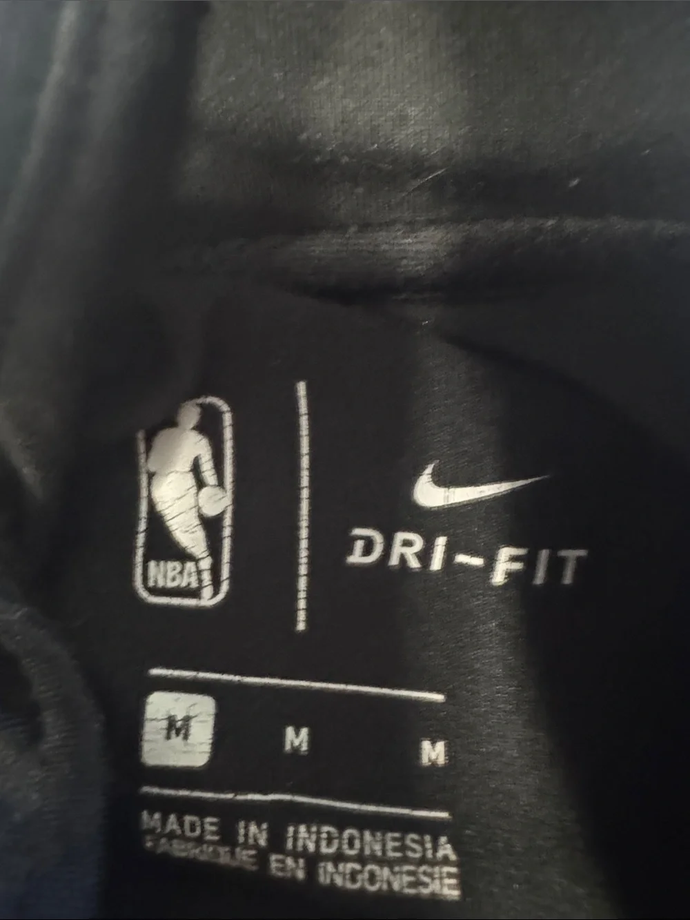 Nike Men’s Black Detroit Pistons Dri-FIT Quarter-Zip Rash Guard